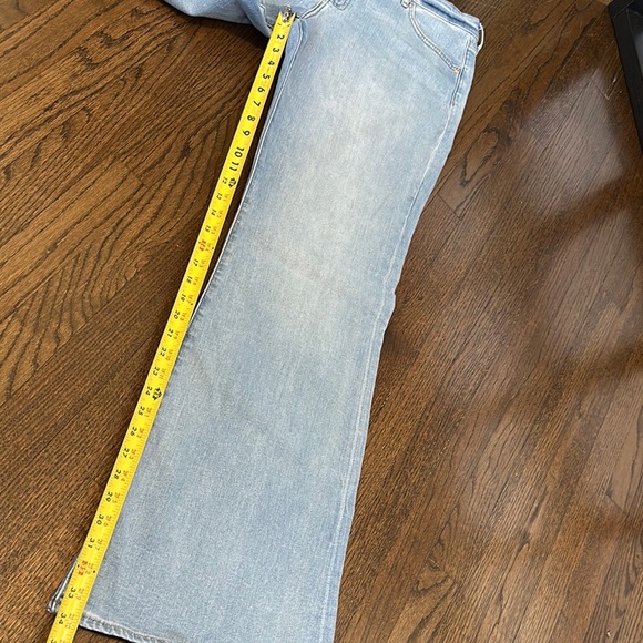 Express Long Light Blue Fade Wide Legs 70s Flare Women's Jeans 16L - Picture 3 of 13